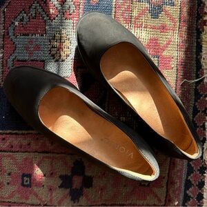 NWT Vionic Serena Nubuck Black Wedge Heels